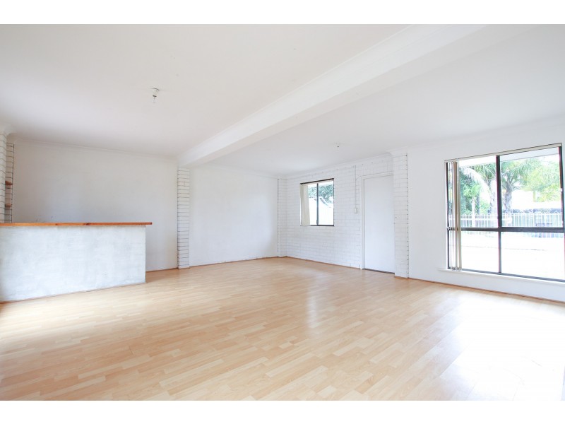 135 Yale Road, Thornlie WA 6108