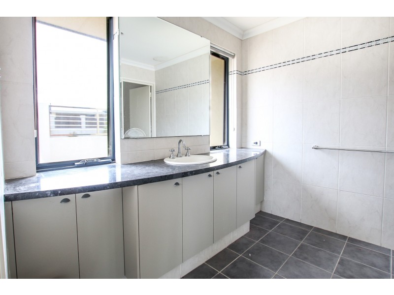 74 Harmony Avenue, Atwell WA 6164