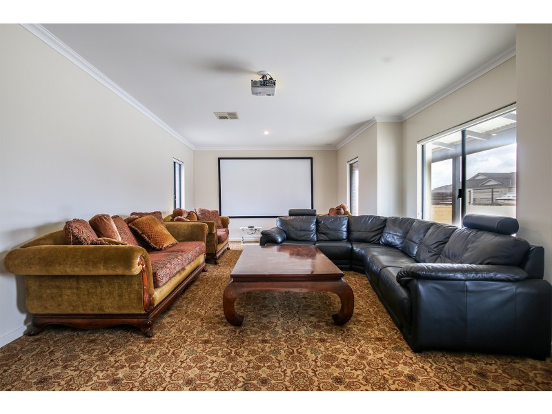 74 Harmony Avenue, Atwell WA 6164