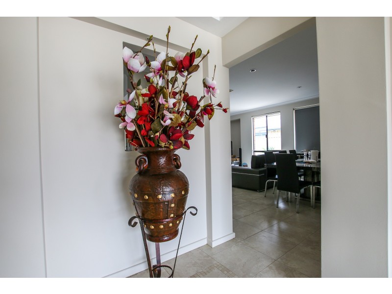 74 Harmony Avenue, Atwell WA 6164