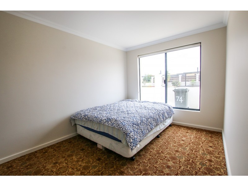 74 Harmony Avenue, Atwell WA 6164