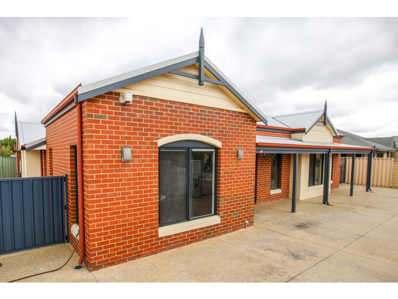 74 Harmony Avenue, Atwell WA 6164