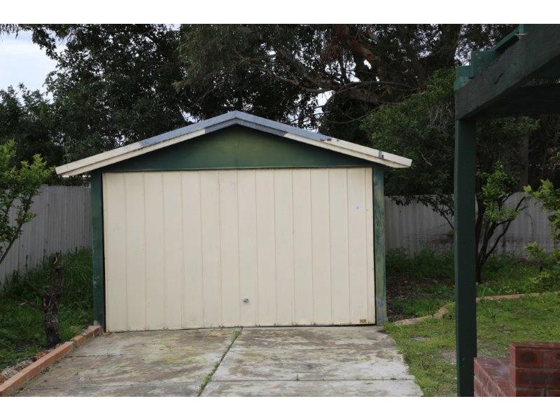 6 Jacobsen Way, Thornlie WA 6108