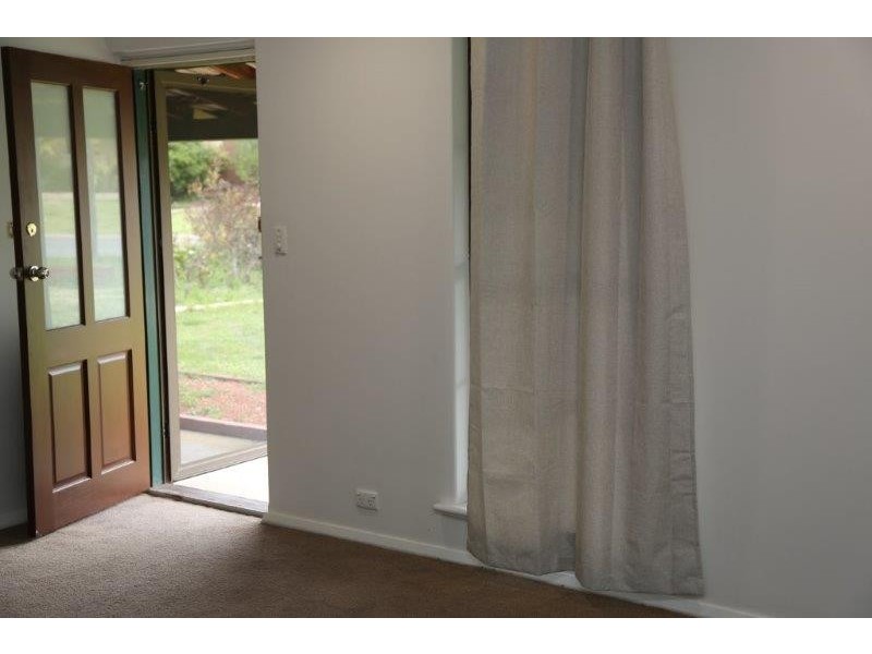 6 Jacobsen Way, Thornlie WA 6108