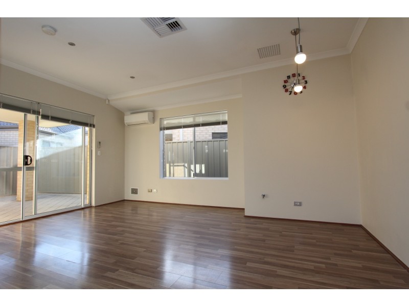 49 Magdalen Loop, Piara Waters WA 6112