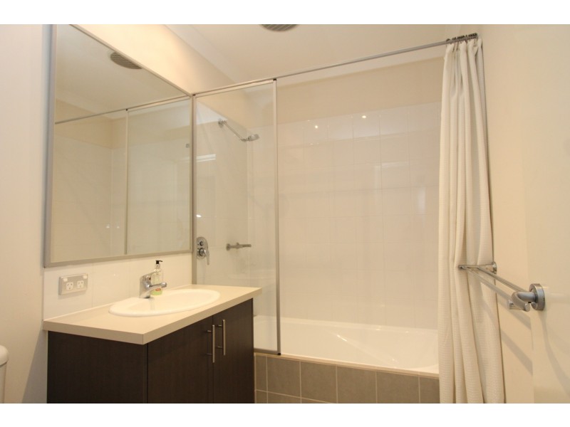 49 Magdalen Loop, Piara Waters WA 6112