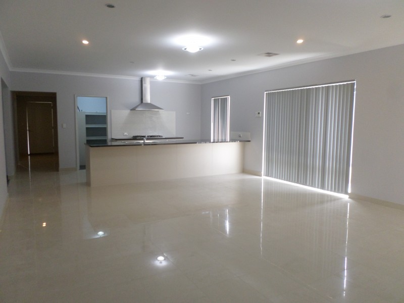 27 Kinsella Avenue, Byford WA 6122