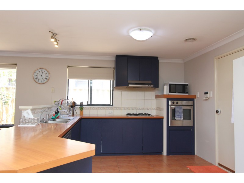 31 Kingia Way, Canning Vale WA 6155