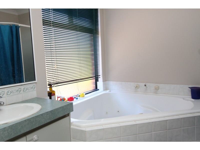 31 Kingia Way, Canning Vale WA 6155