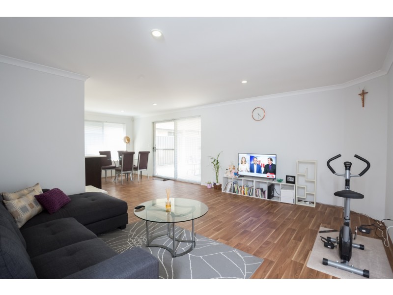 17 Harding Street, Hilbert WA 6112