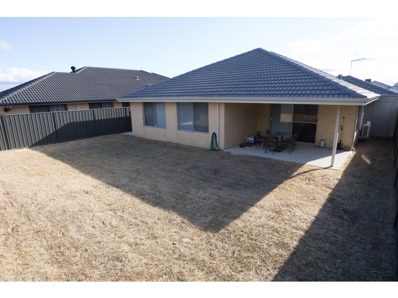 17 Harding Street, Hilbert WA 6112