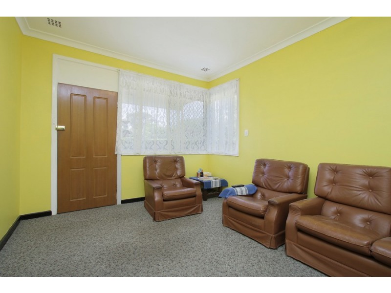 63 Wungong Road, Armadale WA 6112