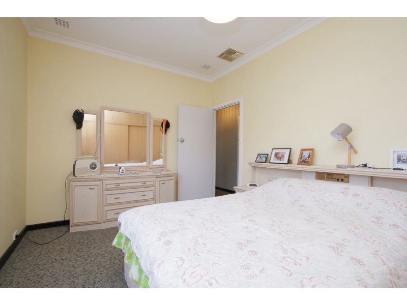 63 Wungong Road, Armadale WA 6112