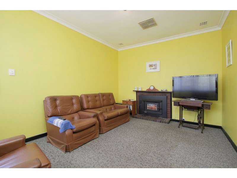 63 Wungong Road, Armadale WA 6112