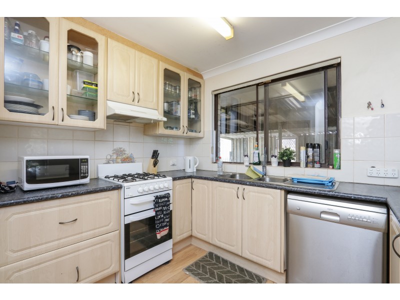 14 Cambell Road, Armadale WA 6112