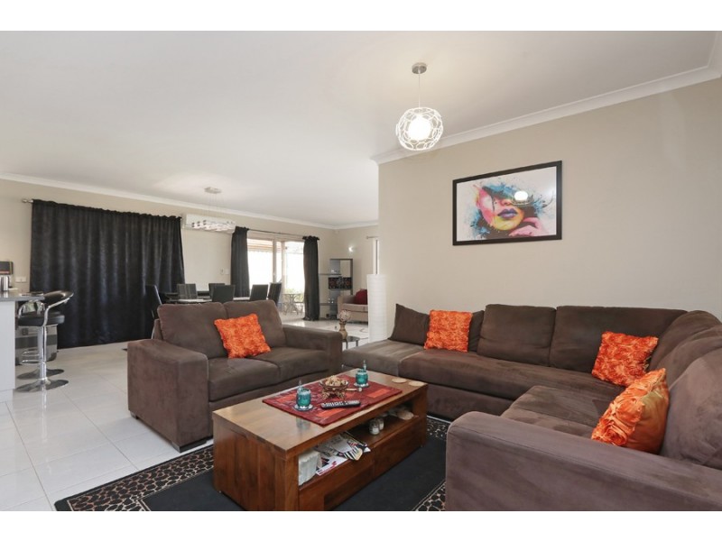 23 Pira Loop, Byford WA 6122