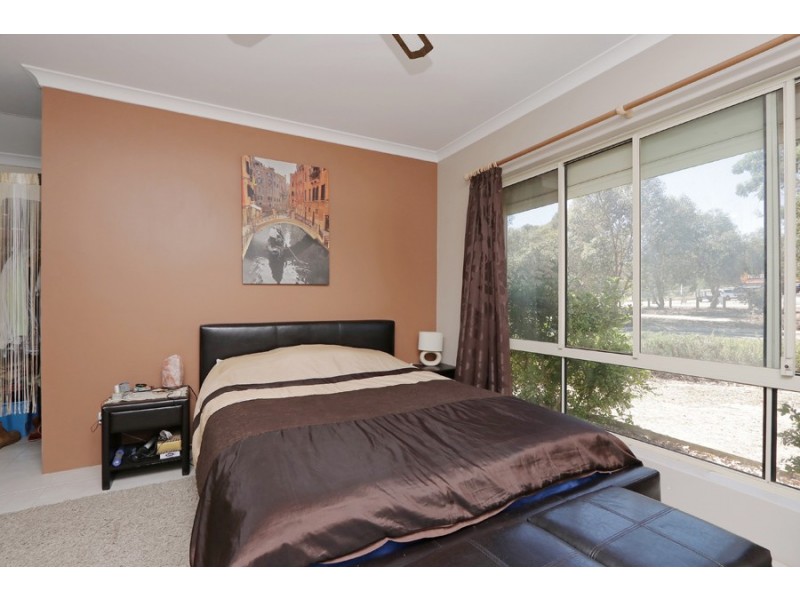 23 Pira Loop, Byford WA 6122