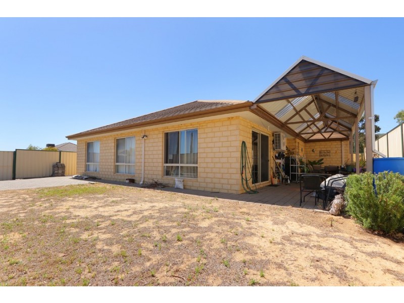 23 Pira Loop, Byford WA 6122