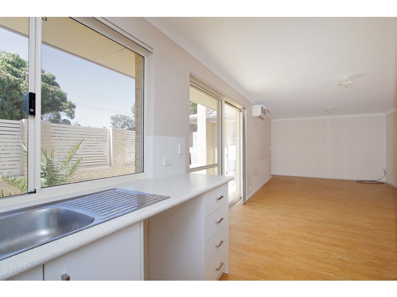 1,2,3 &4/367  Railway Avenue, Armadale WA 6112