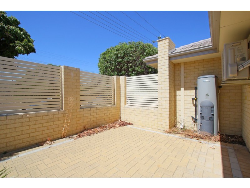 1,2,3 &4/367  Railway Avenue, Armadale WA 6112