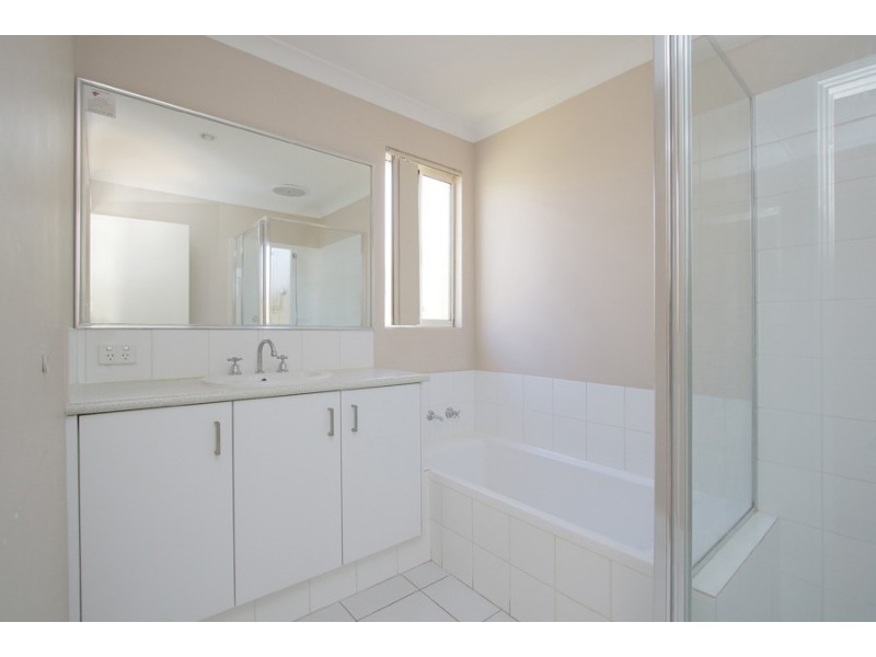 1,2,3 &4/367  Railway Avenue, Armadale WA 6112