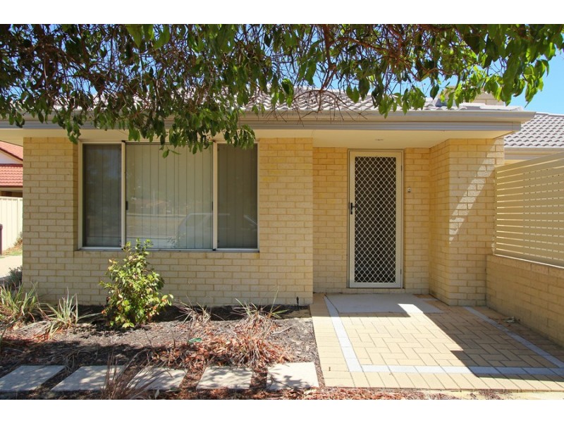 1,2,3 &4/367  Railway Avenue, Armadale WA 6112