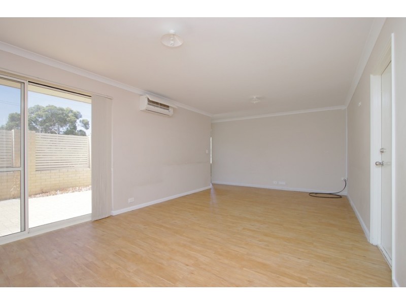 1,2,3 &4/367  Railway Avenue, Armadale WA 6112