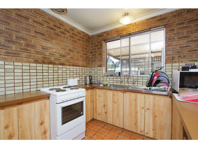 18 Rigden Street, Armadale WA 6112