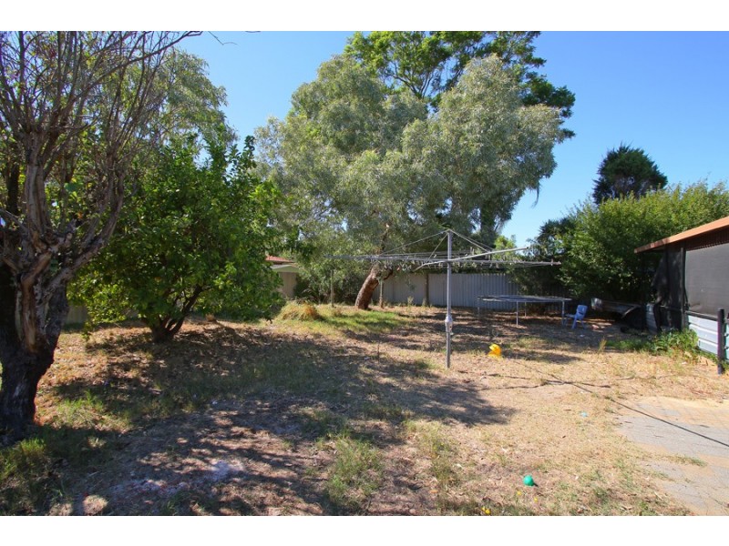 18 Rigden Street, Armadale WA 6112