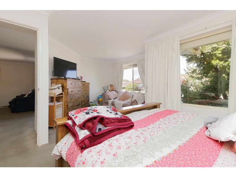 4 Shoalhaven Place, Waikiki WA 6169