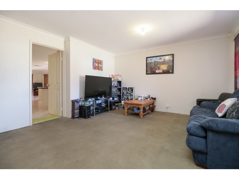 4 Shoalhaven Place, Waikiki WA 6169