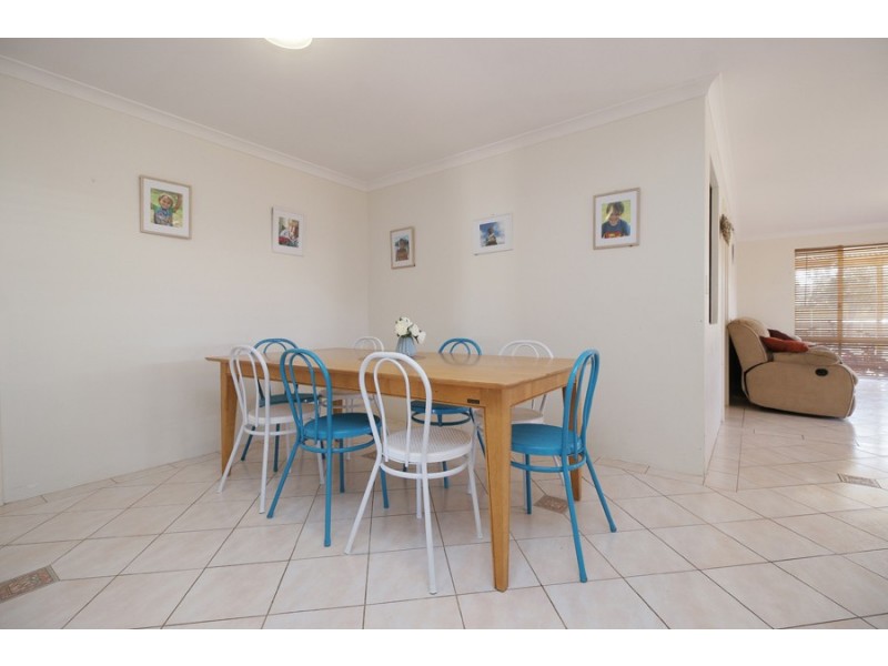 4 Shoalhaven Place, Waikiki WA 6169