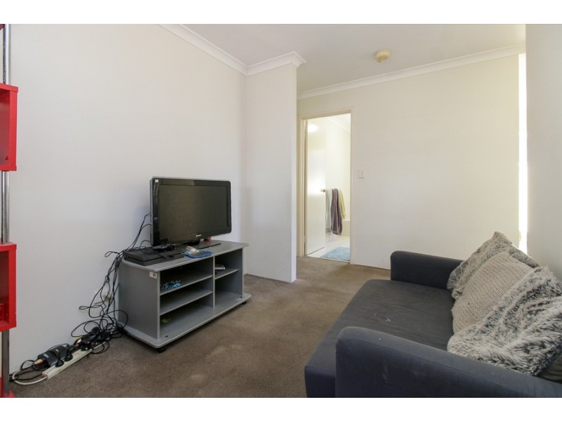 4 Shoalhaven Place, Waikiki WA 6169