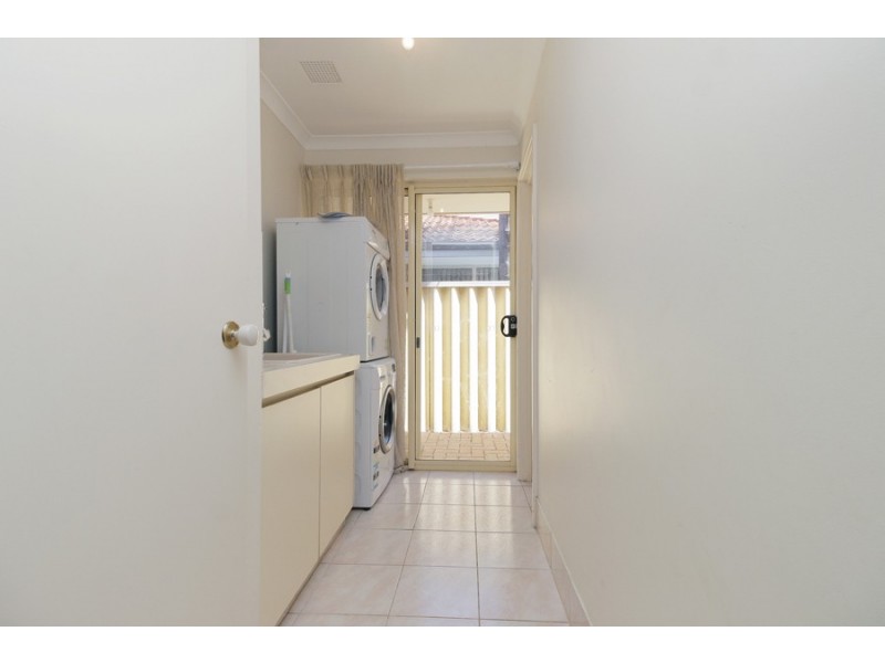 4 Shoalhaven Place, Waikiki WA 6169