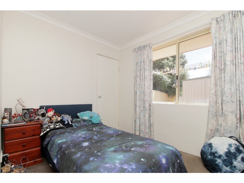 4 Shoalhaven Place, Waikiki WA 6169