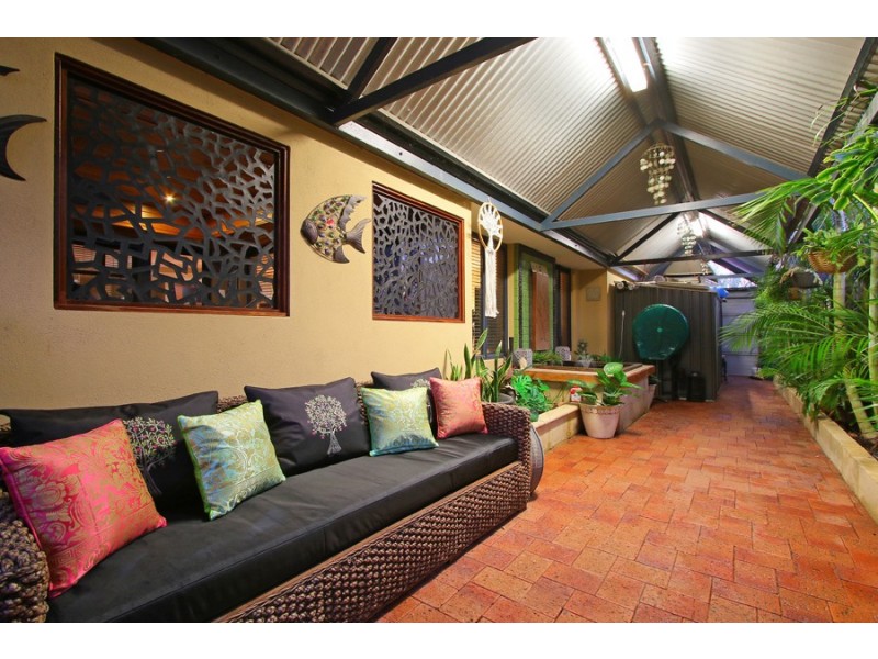 3 Koolinda Close, South Lake WA 6164