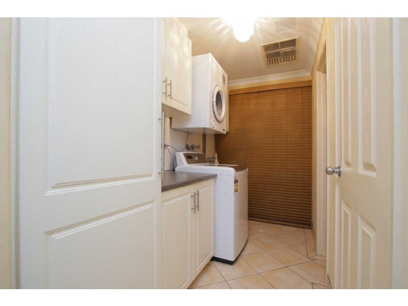 3 Koolinda Close, South Lake WA 6164