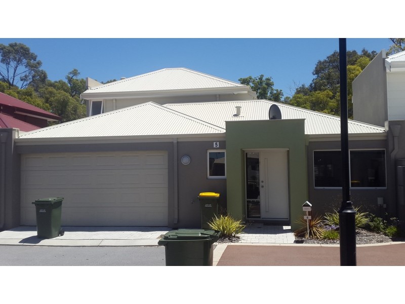 21 Hutchins Way, Kwinana Town Centre WA 6167