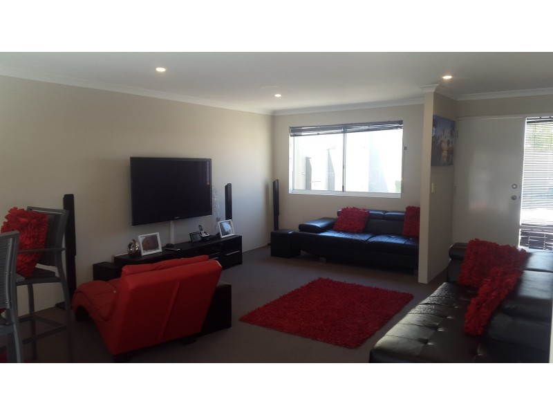 21 Hutchins Way, Kwinana Town Centre WA 6167