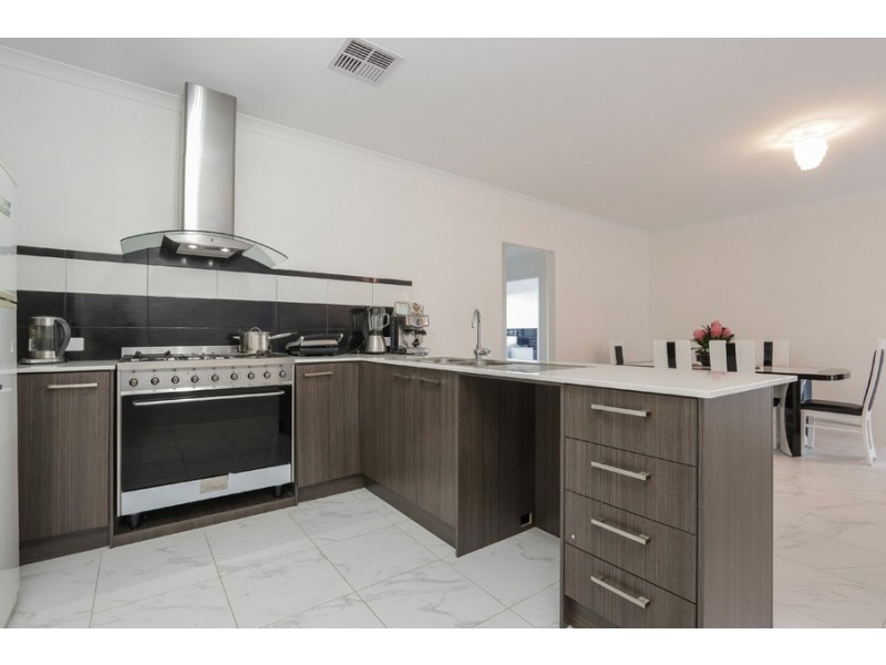 67 Lomond Way, Seville Grove WA 6112