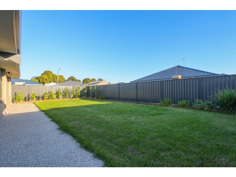 67 Lomond Way, Seville Grove WA 6112