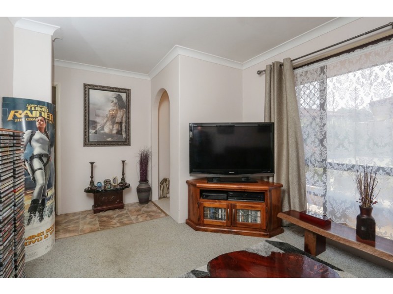 63 Amherst Road, Swan View WA 6056