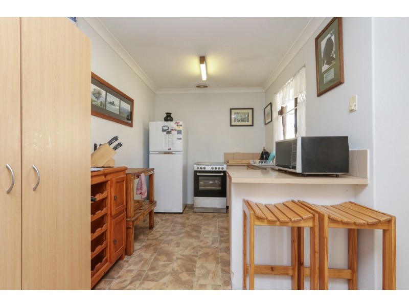 63 Amherst Road, Swan View WA 6056