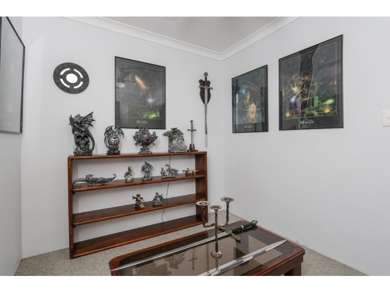 63 Amherst Road, Swan View WA 6056