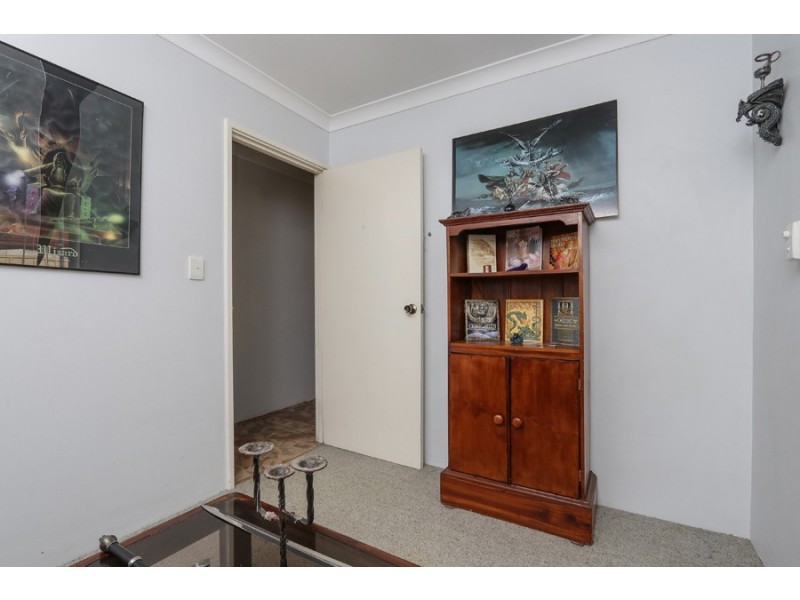 63 Amherst Road, Swan View WA 6056