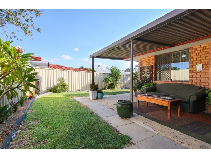 63 Amherst Road, Swan View WA 6056