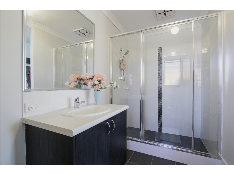 5 Castello Crescent, Byford WA 6122