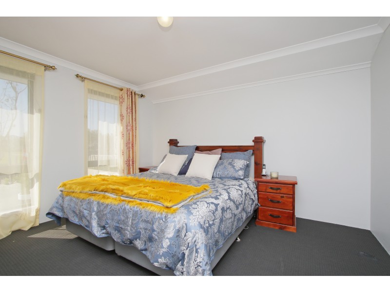 5 Castello Crescent, Byford WA 6122