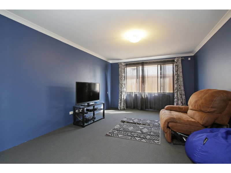 5 Castello Crescent, Byford WA 6122