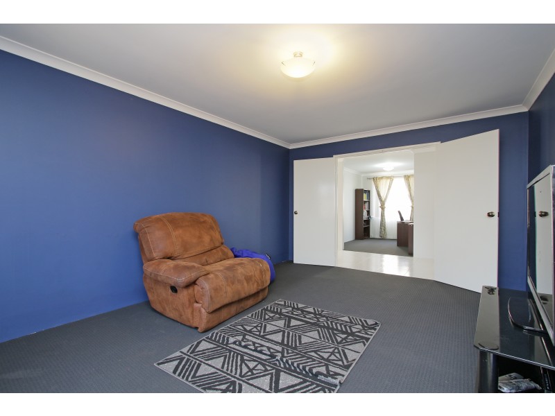 5 Castello Crescent, Byford WA 6122